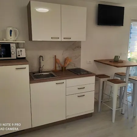 Cozy In Ripenda Verbanci 24 M² With Private Garden *
