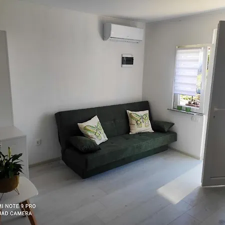 Cozy In Ripenda Verbanci 24 M² With Private Garden *
