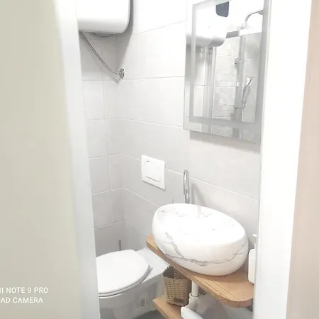 Apartment Charming In Ripenda Verbanci With Garden View 24 M² Ripenda Kras